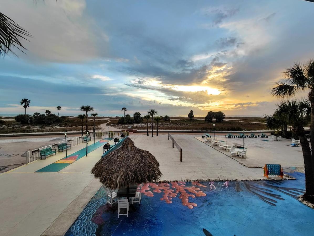 Tahitian Beach Resort Treasure Island Exteriér fotografie