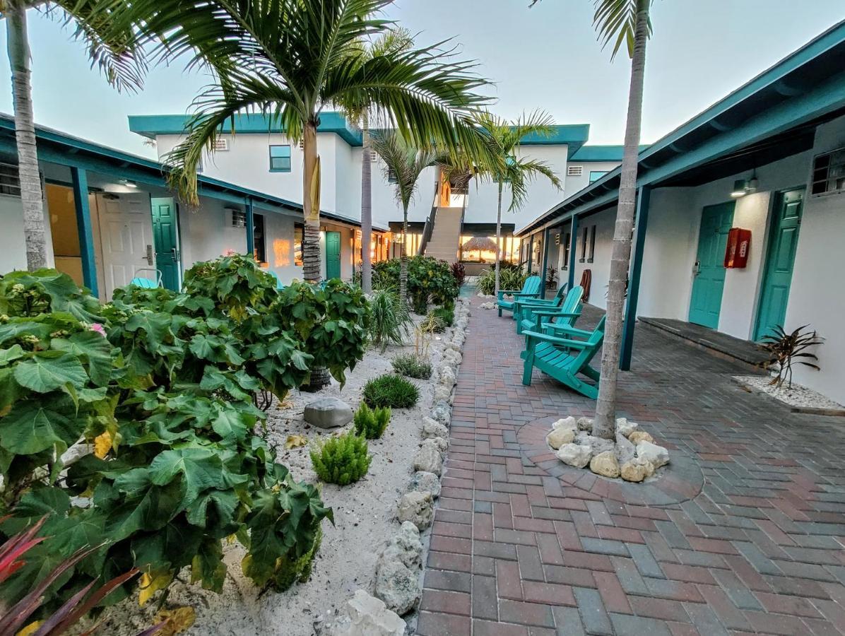 Tahitian Beach Resort Treasure Island Exteriér fotografie